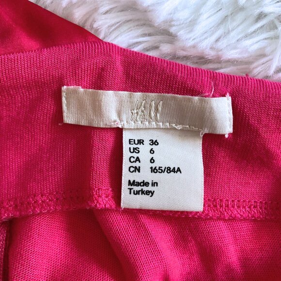 ✨SUMMER SALE✨ Fuchsia Pink Halter Mini Dress - Small - Picture 4 of 5